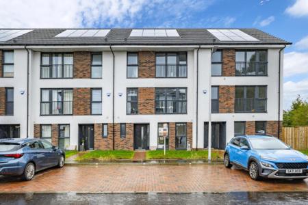 4 Bedroom Town House For Sale In Bishopbriggs, Glasgow, 4 bedrooms